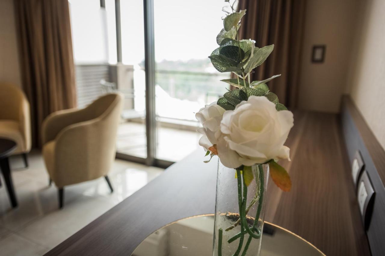 Eleton Resort & Spa ヴィラ・カルロス・パス エクステリア 写真